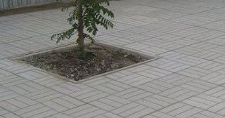 Качественная тротуарная плитка серого цвета в Чусовой в октябре