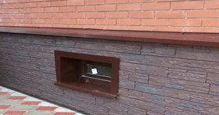 Облицовка цоколя панелями под камень в Чусовой в октябре